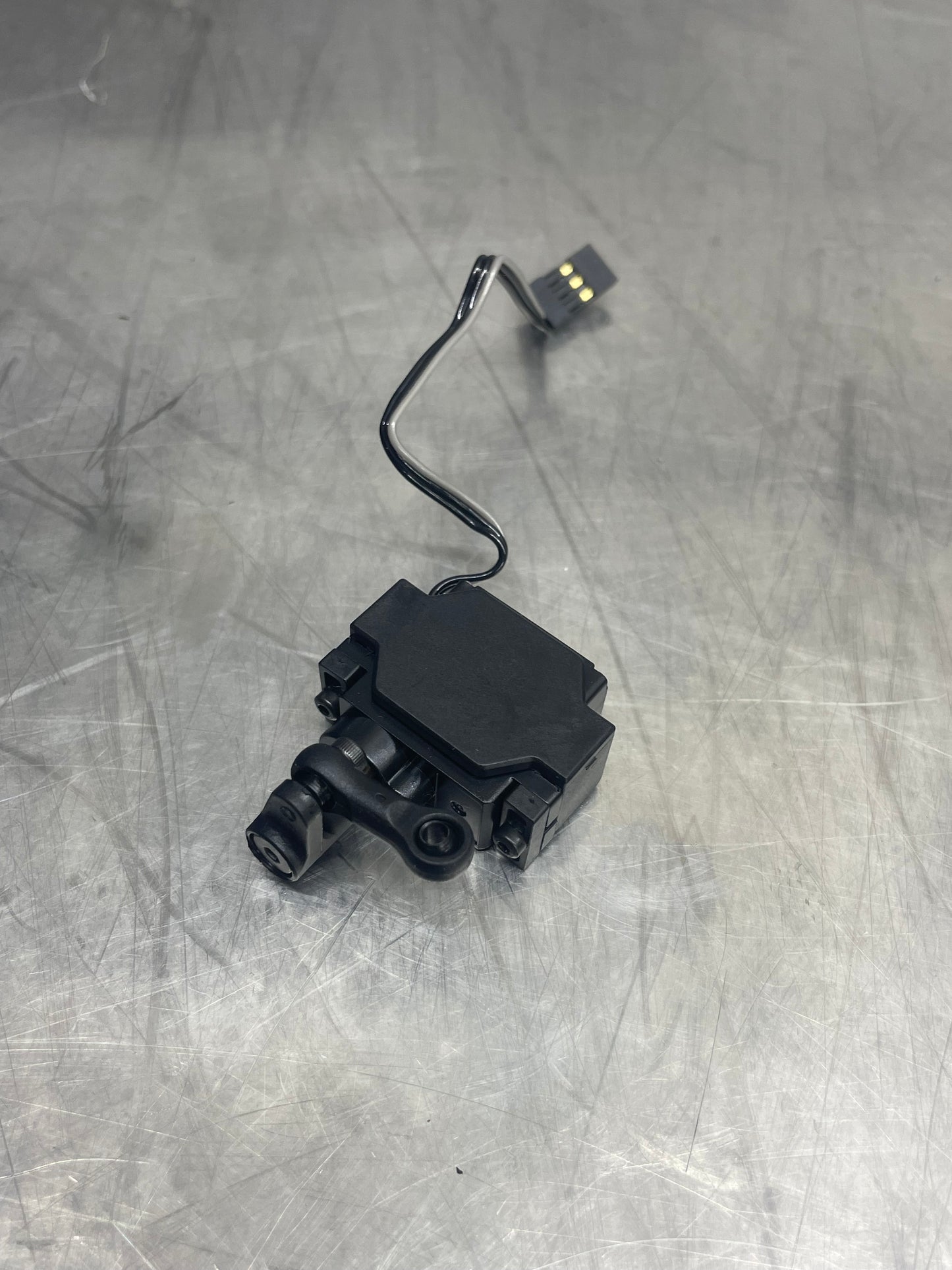 Losi NASCAR / ALM Spektrum SX110 Servo Assembly