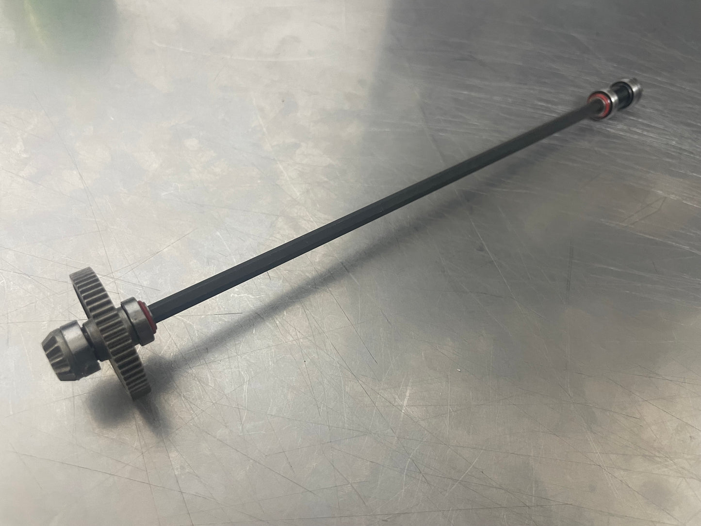 Losi NASCAR / ALM Driveshaft Assembly With Metal Spur Gear 59T