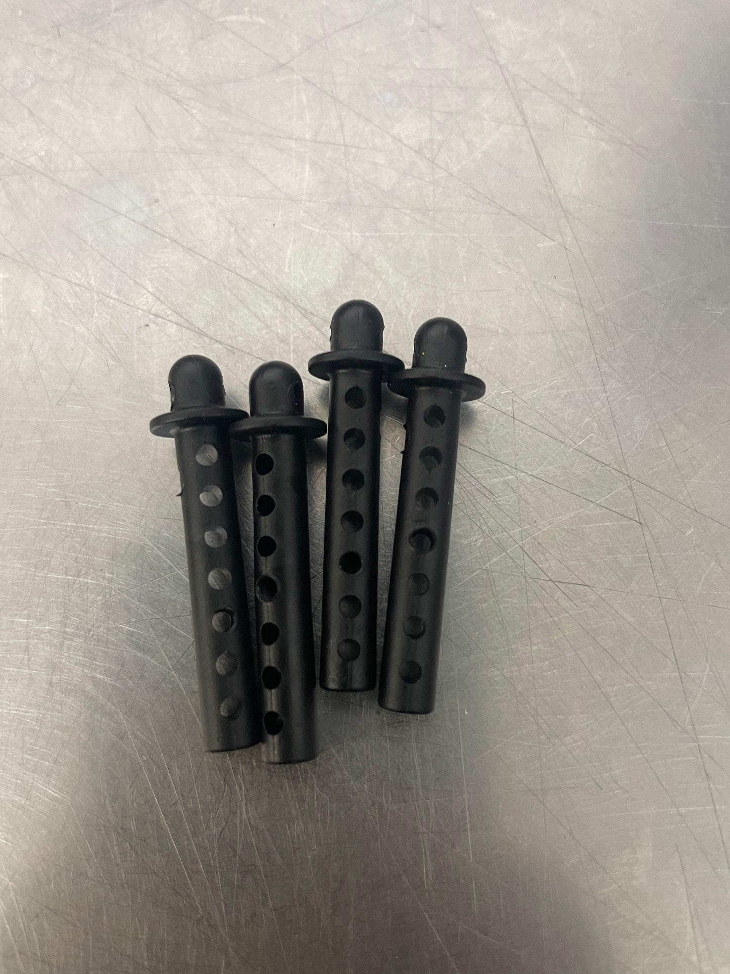 Losi NASCAR Front & Rear Body Post Mount Set