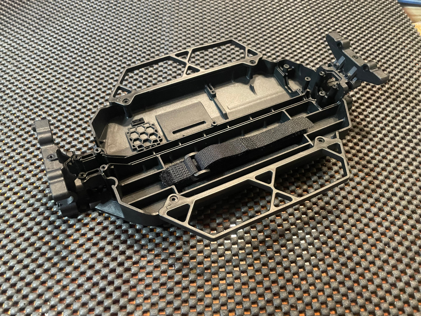 Losi NASCAR / ALM Bare Chassis w Extras