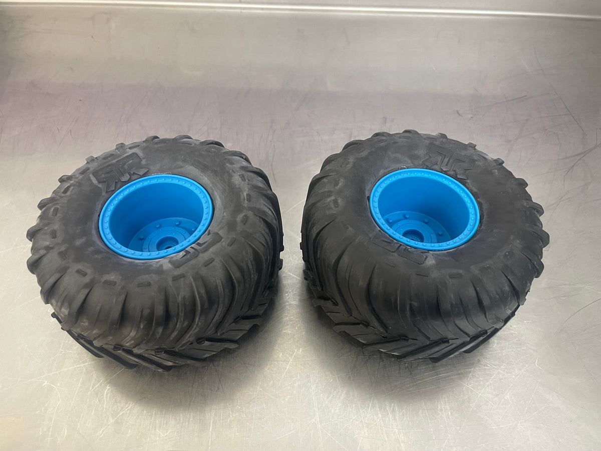 ARRMA Gorgon Tire & Blue Wheel pair