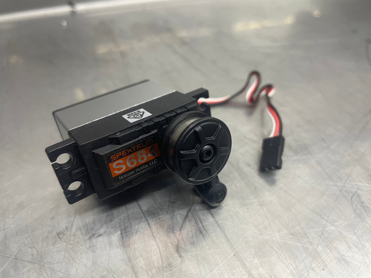 Losi Sprint/Dirt Late Model Spektrum Servo S684 With Servo Saver