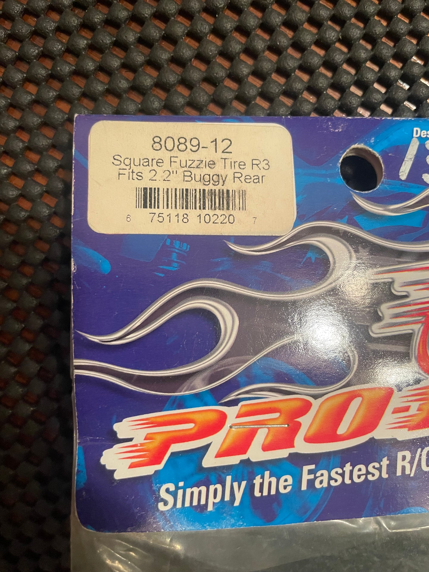 Proline 2.2 Buggy Rear Tire Set R3 Square Fuzzie
