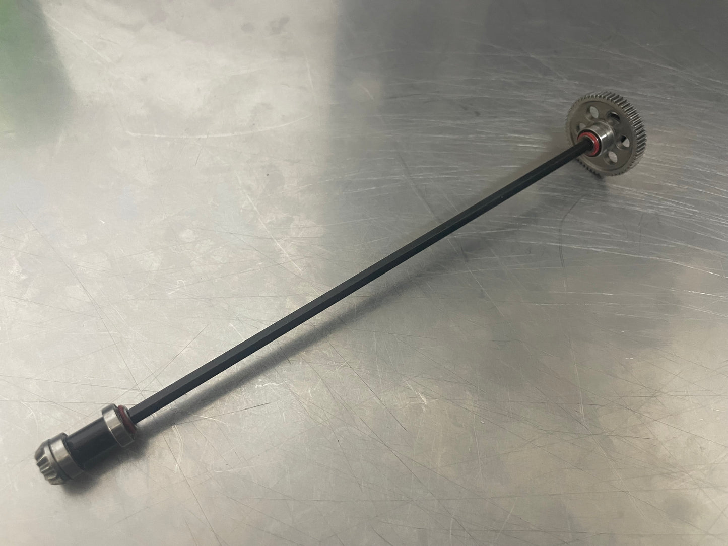 Losi NASCAR / ALM Driveshaft Assembly With Metal Spur Gear 59T