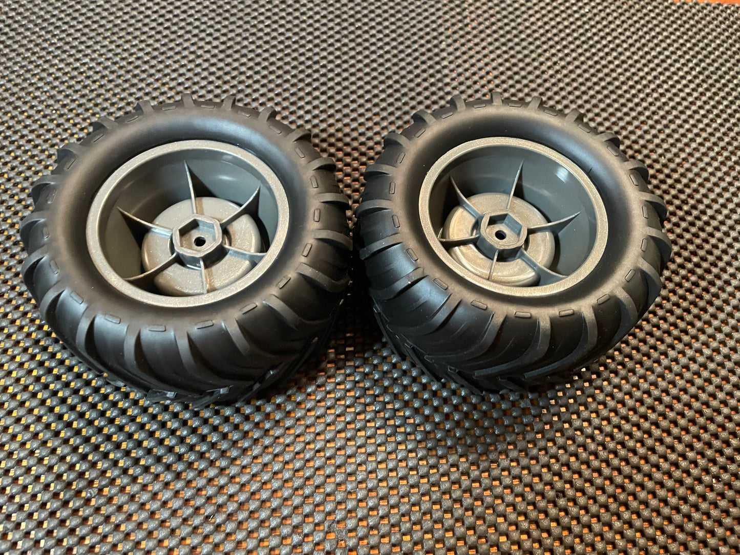 ARRMA Gorgon Tire & Wheel pair